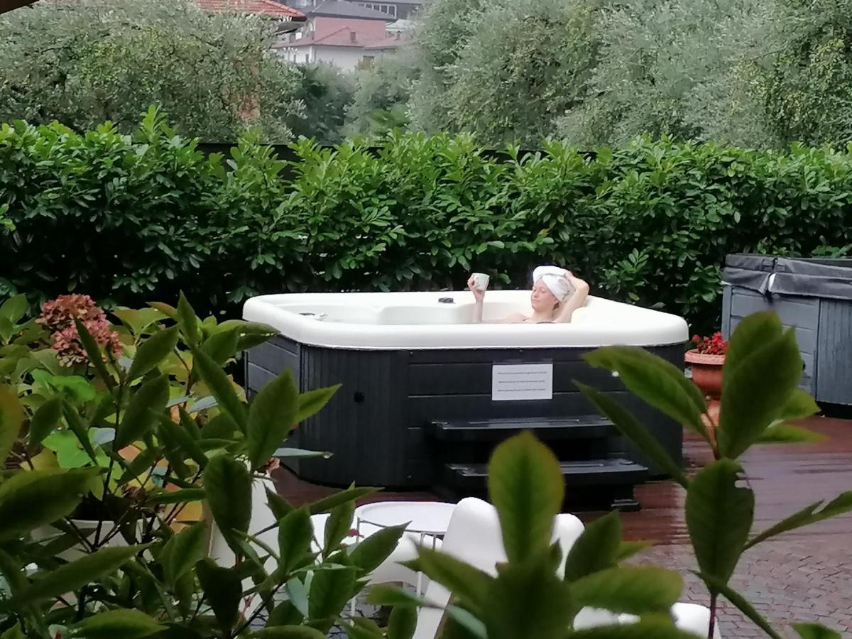 Villa degli Olivi Relais Torbole Sul Garda Esterno foto